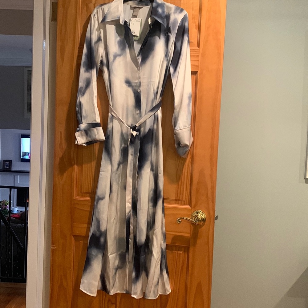 Button down dress never worn size medium